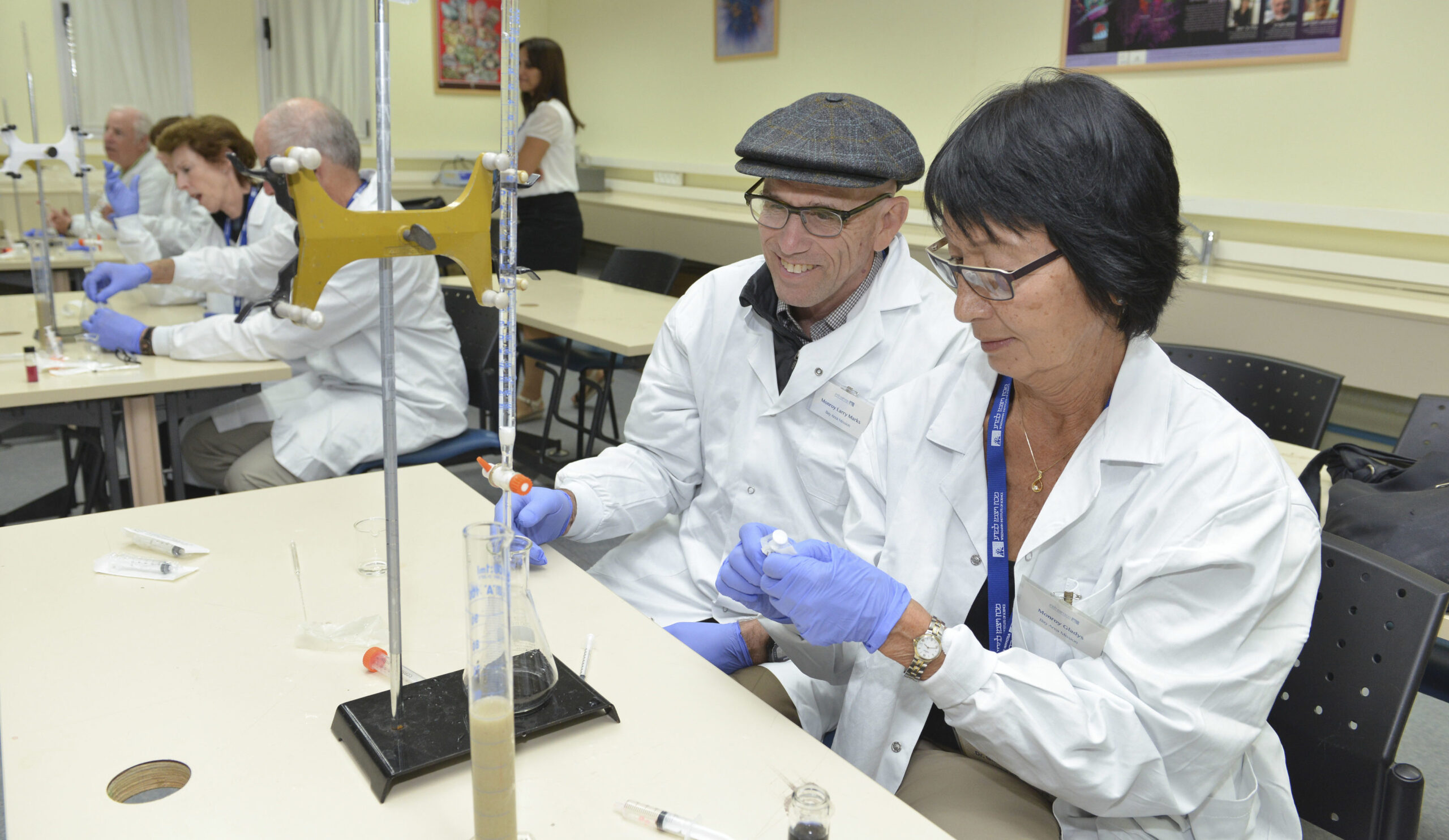 Dr. Gladys Monroy and Larry Marks visiting the Weizmann Institute along with other Bay Area funders in 2014