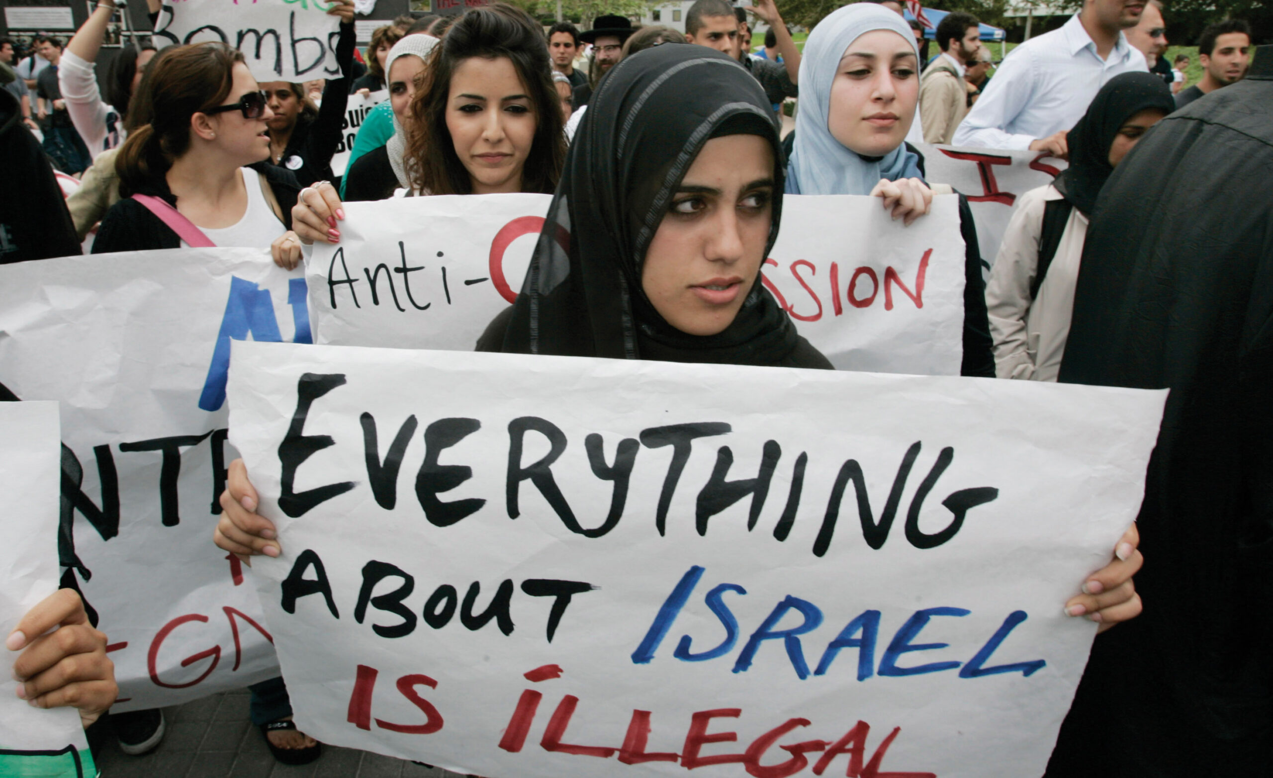 Protest at UC Irvine after a speech sponsored by the Muslim Student Union entitled "Israel: The Fourth Reich," Feb. 2016. (Photo/JTA-Mark Boster-Los Angeles Times via Getty Images)