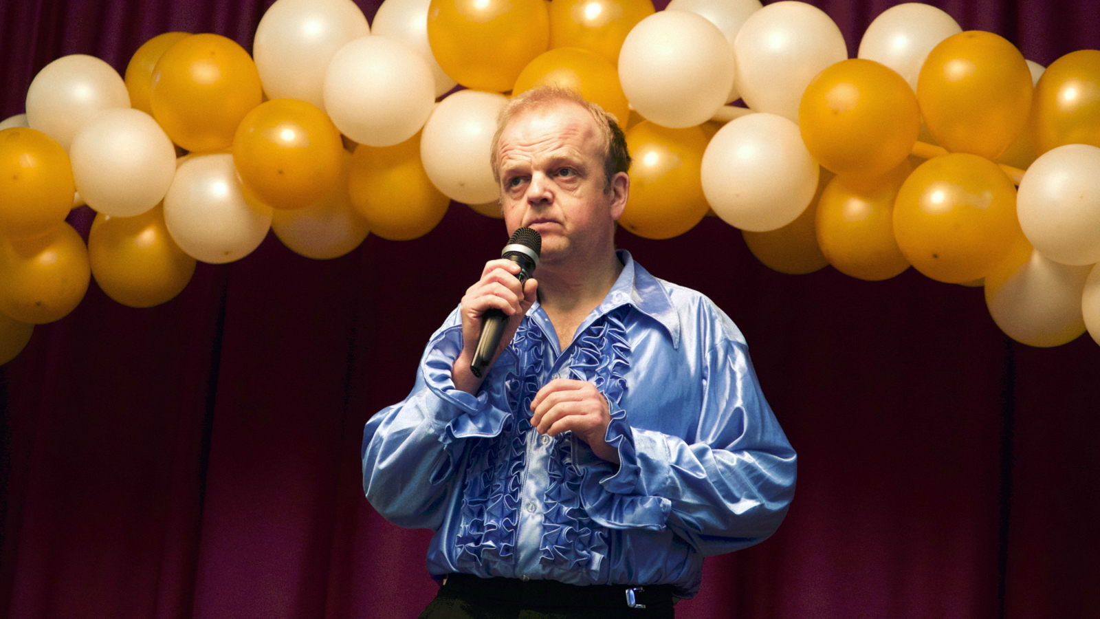 Actor Toby Jones in “The Entertainer” (Photo/Courtesy JFI)