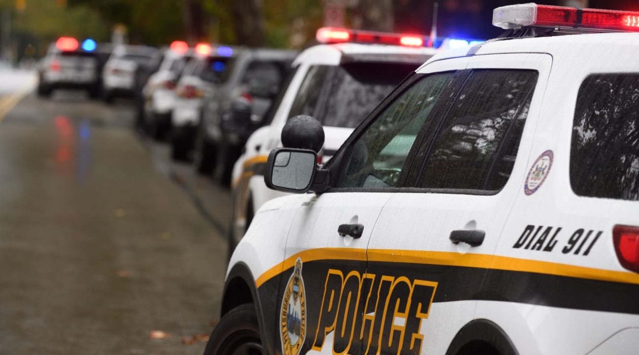 Police respond to the site of a mass shooting at the Tree of Life synagogue in Pittsburgh, Oct. 27, 2018. (Photo/JTA-Jeff Swensen-Getty Images)