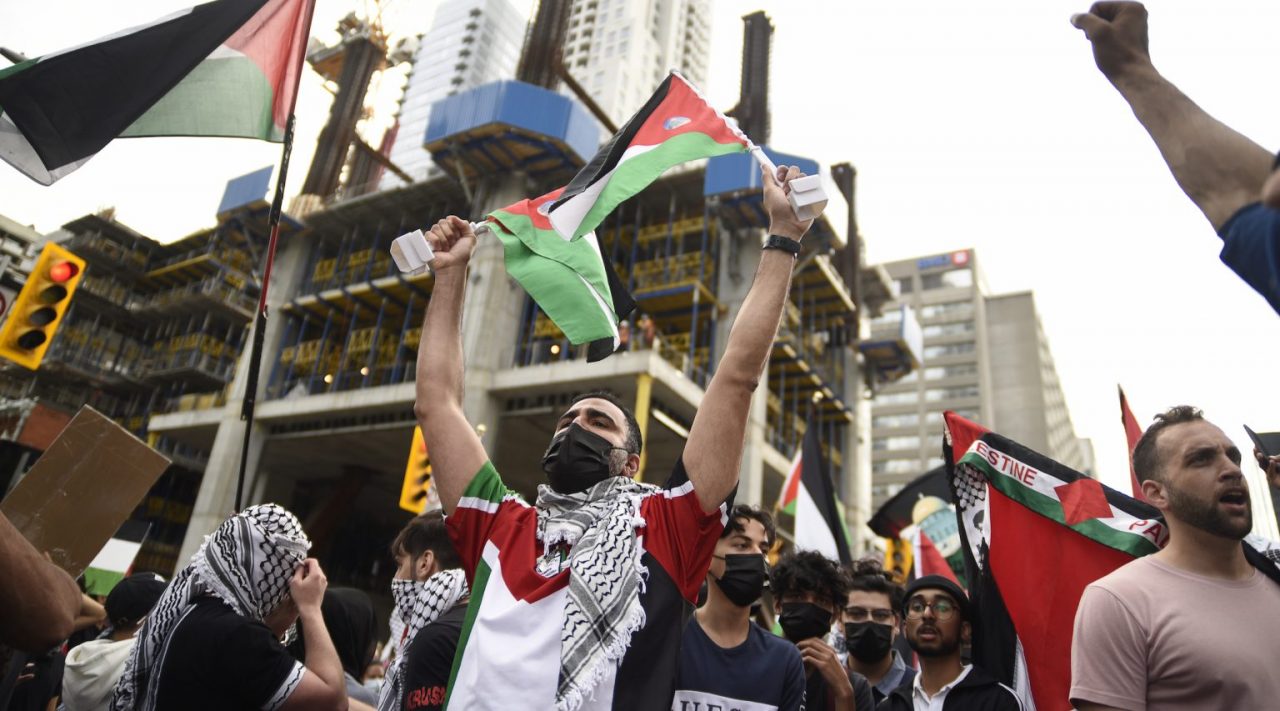 Pro-Palestinian protesters at Yonge-Dundas square in Toronto, May 22, 2021. (Photo/JTA-Arindam Shivaani-NurPhoto via Getty Images)