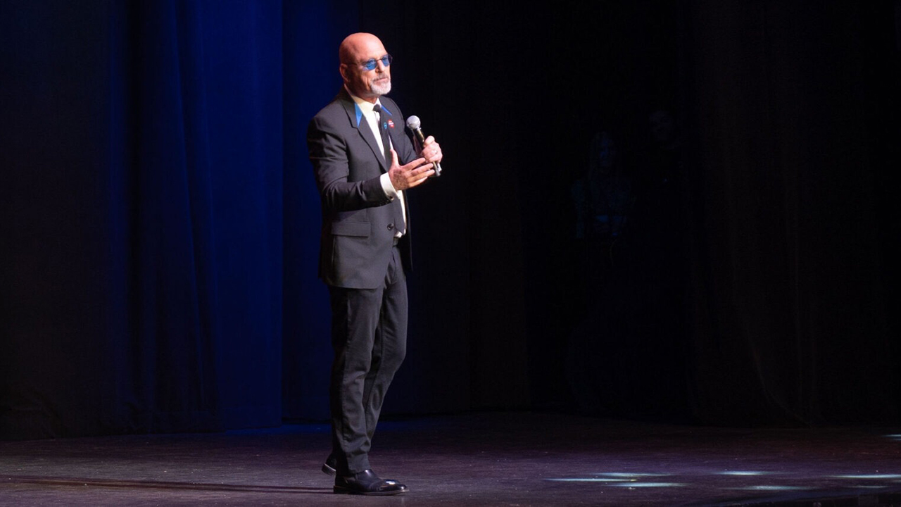 Howie Mandel was the closing act at the "Roast of Anti-Semitism" in Los Angeles on June 14. (Photo/JTA-Zusha Goldin)