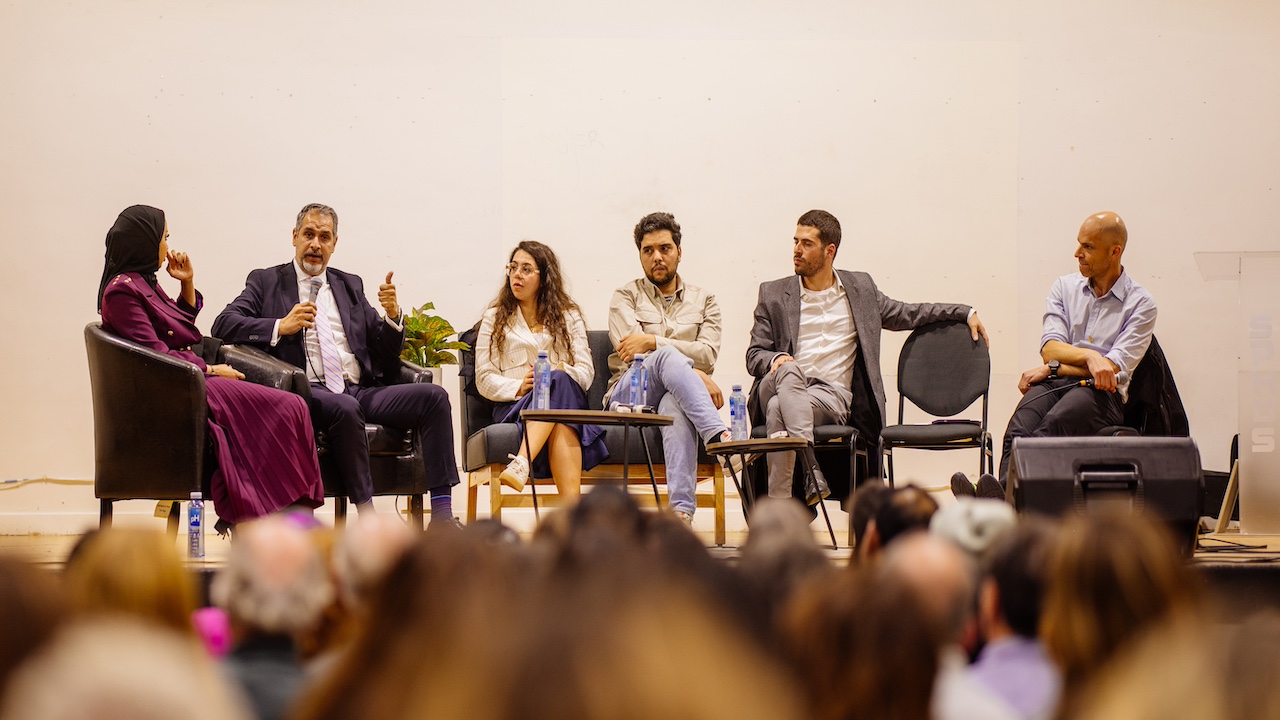 Sharaka panel at South Peninsula Hebrew Day School Nov. 20, 2024. (Courtesy Bay Area Jewish Coalition)