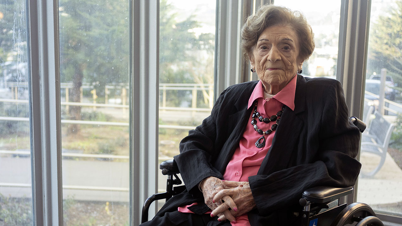 Luba Grungras, who is believed to be the last living survivor of the Auschwitz concentration camp in the Bay Area, at the San Francisco Campus for Jewish Living on Jan. 16, 2025. (Aaron Levy-Wolins/J. Staff)