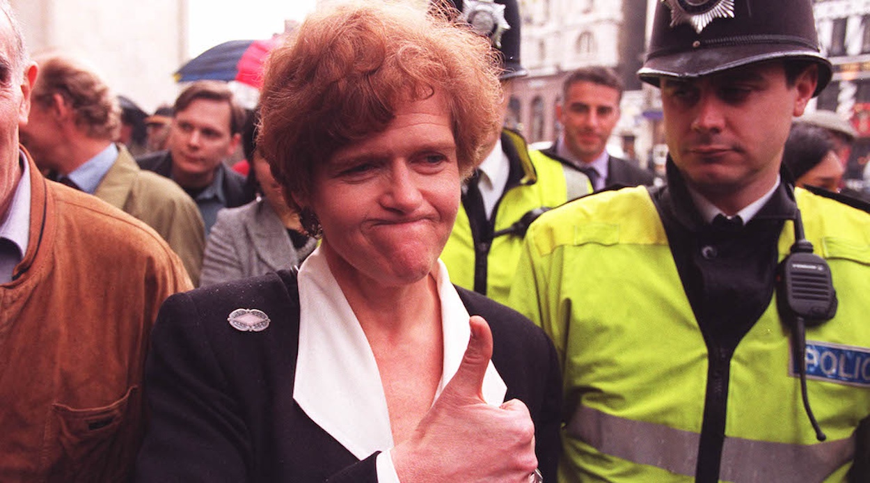 Deborah Lipstadt outside a courthouse during her trial against Holocaust denier David Irving in London, April 11, 2000. (Peter Jordan/PA Images via Getty Images)