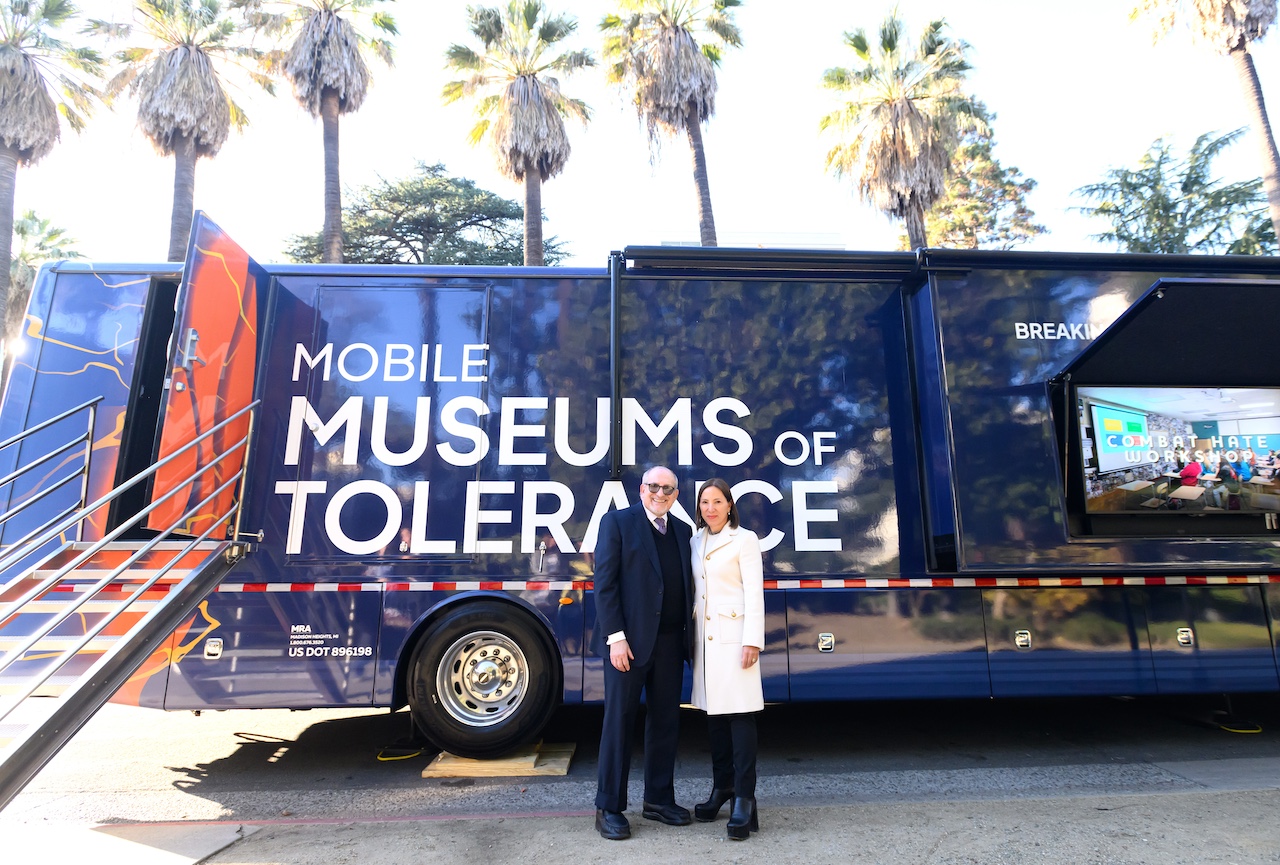 Rabbi May and Lieutenant Governor Eleni Kounalakis in front of the MMoT at the State Capitol Building Jan. 27, 2025. (Courtesy)