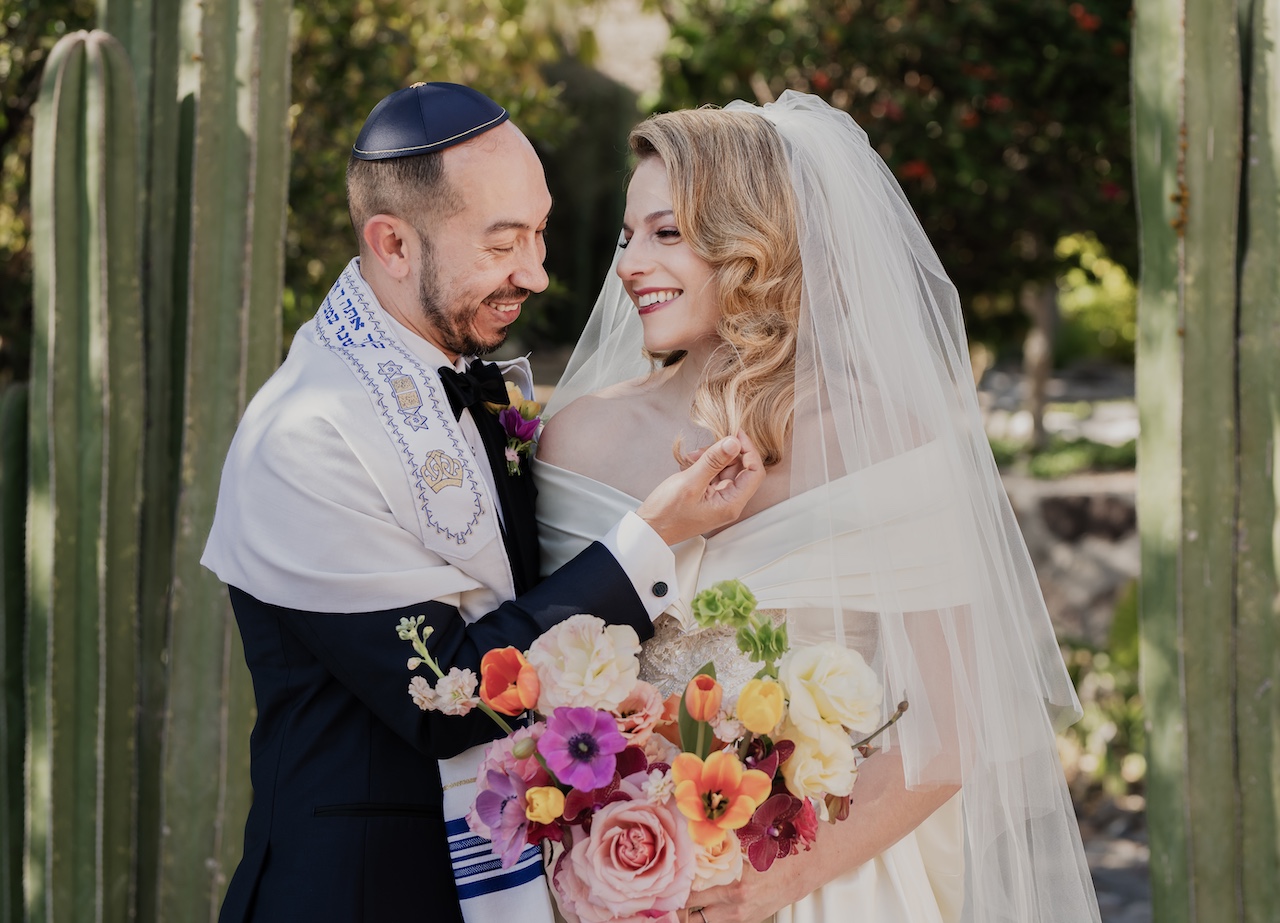 Mazel tov, Emma and Héber!