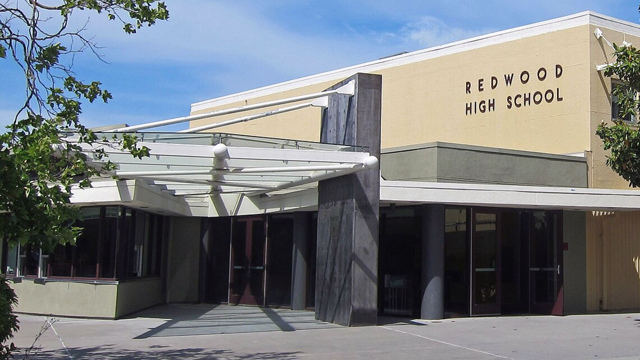 Redwood High School  is one of several high schools in the Tamalpais Union High School District. (ResearcherQ via Wikimedia CC BY-SA 3.0)