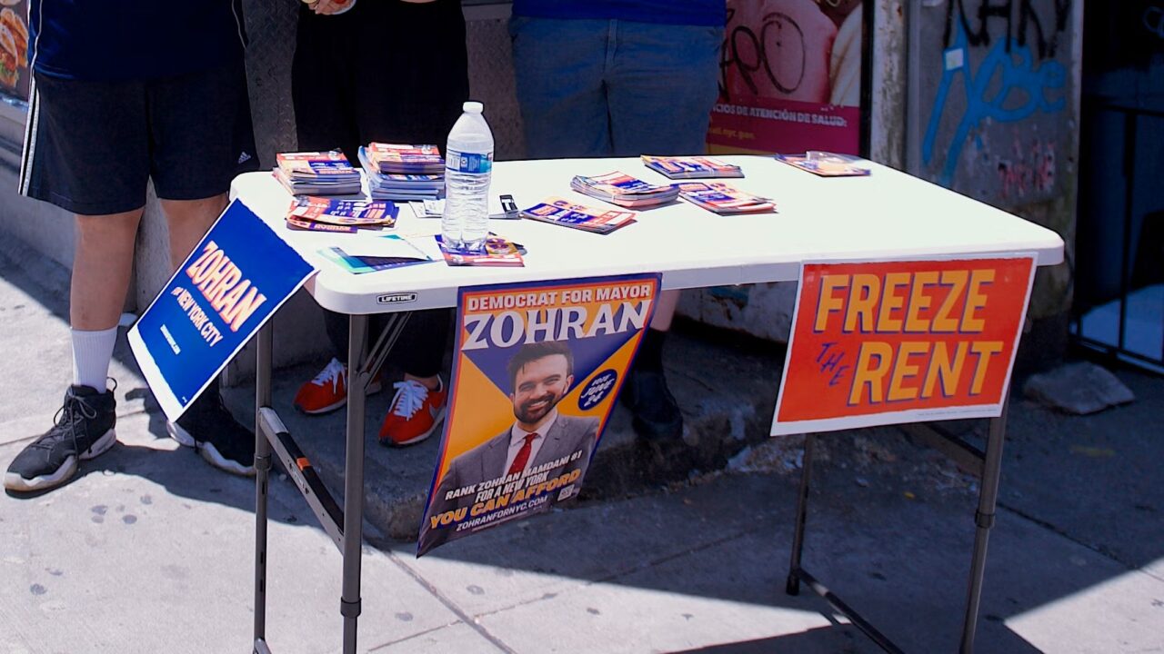 A table set up by canvassers for Zohran Mamdani on the eve of New York City's Democratic mayoral primary, June 24, 2025. (Wikimedia Commons)