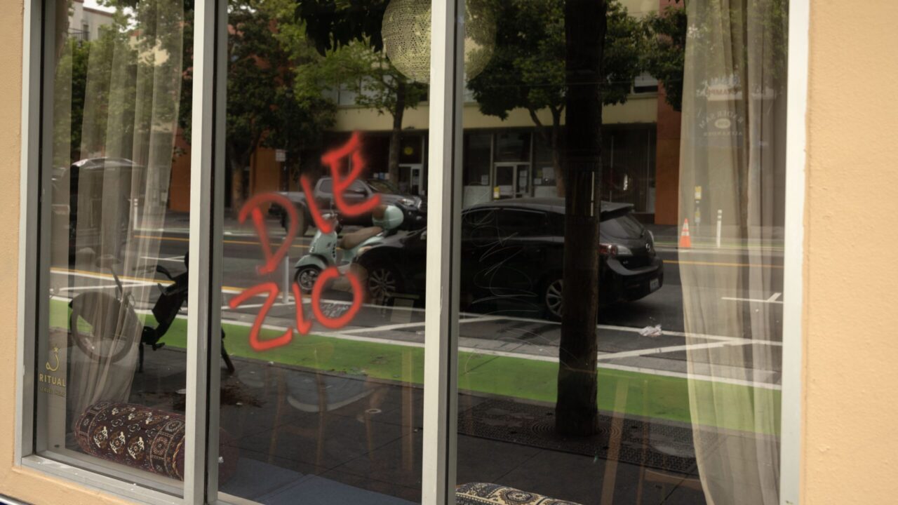 antisemitic graffiti on Mannys cafe in SF