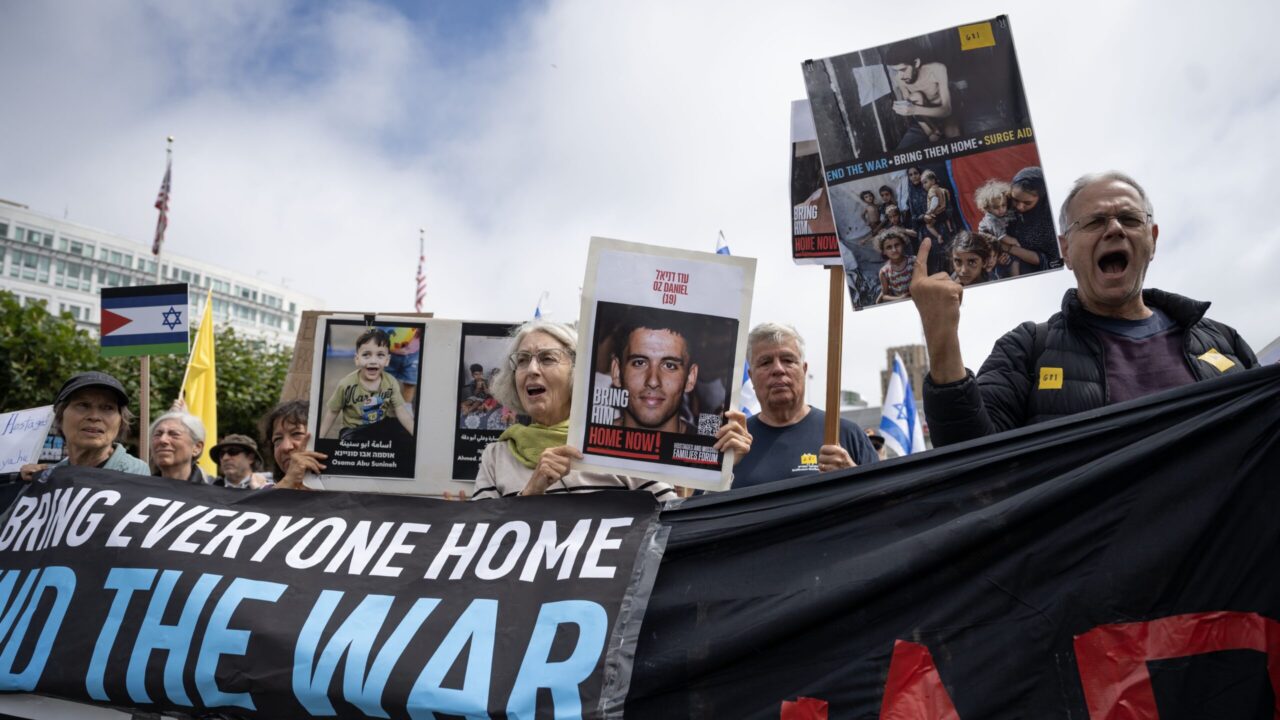 UnXeptable rally goers shout shame in Hebrew