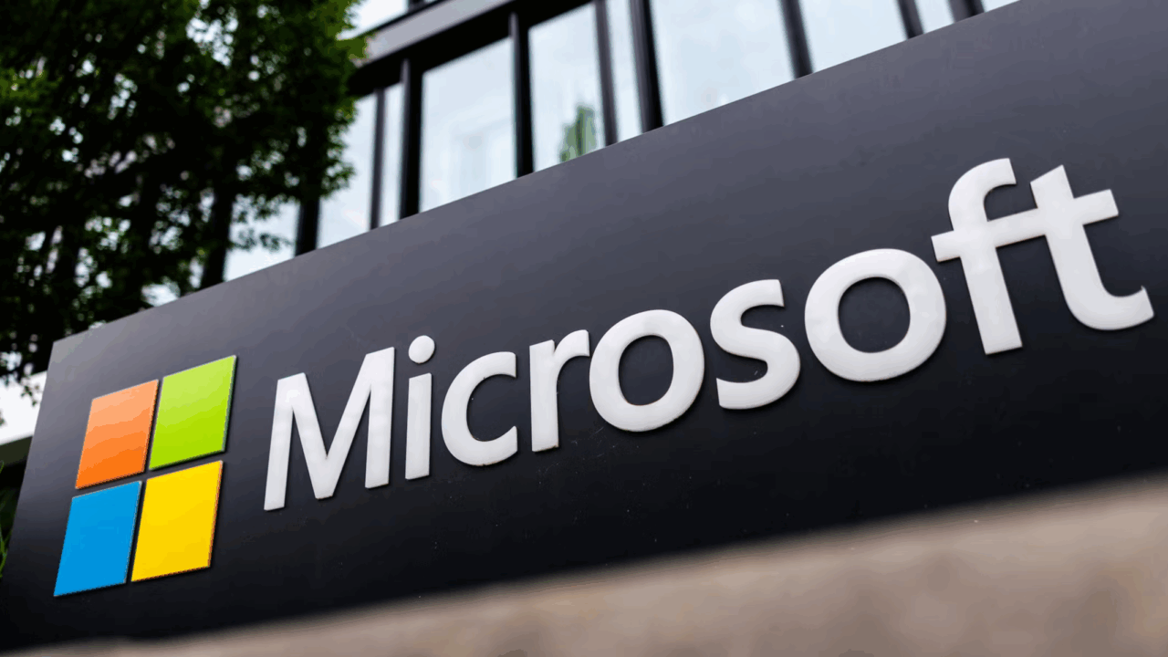 Microsoft logo on the Microsoft Deutschland GmbH headquarters building