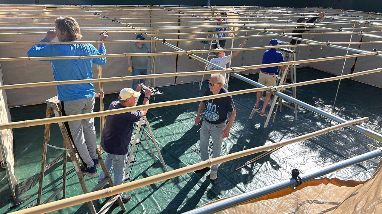 Members of Temple Isaiah’s Men’s Club, Anshei Isaiah, build a new sukkah for the Pasadena Jewish Temple and Center. (Courtesy Temple Isaiah)