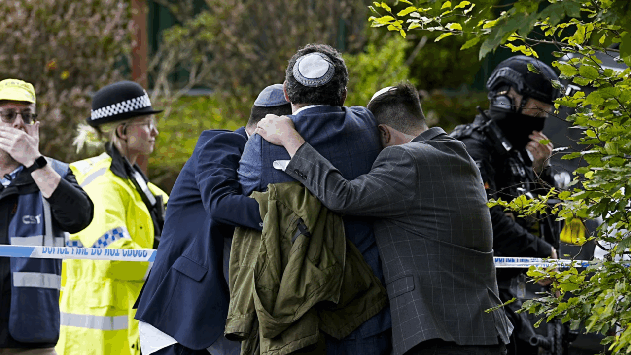 Men outside synagogue after shooting