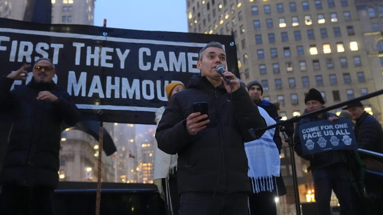 Peter Beinart speaks at a rally