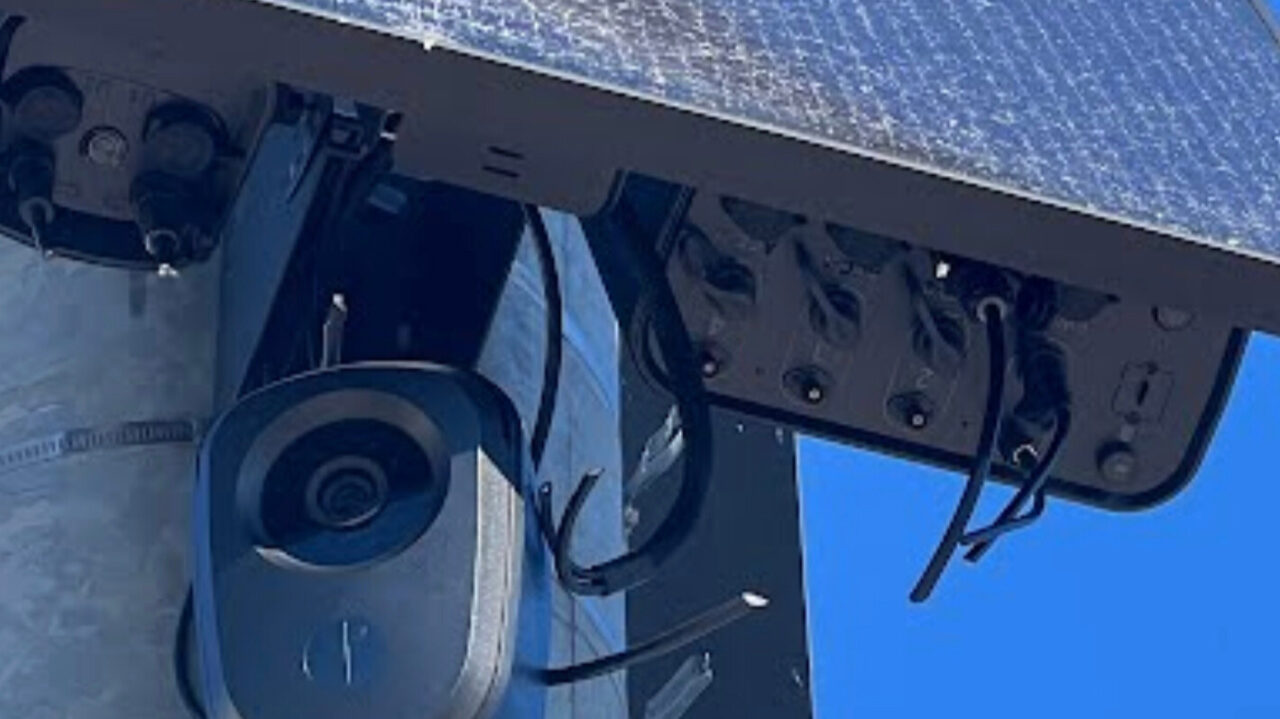 A photo shared with J. shows a cable cut between a solar panel and a security camera in San Lorenzo.