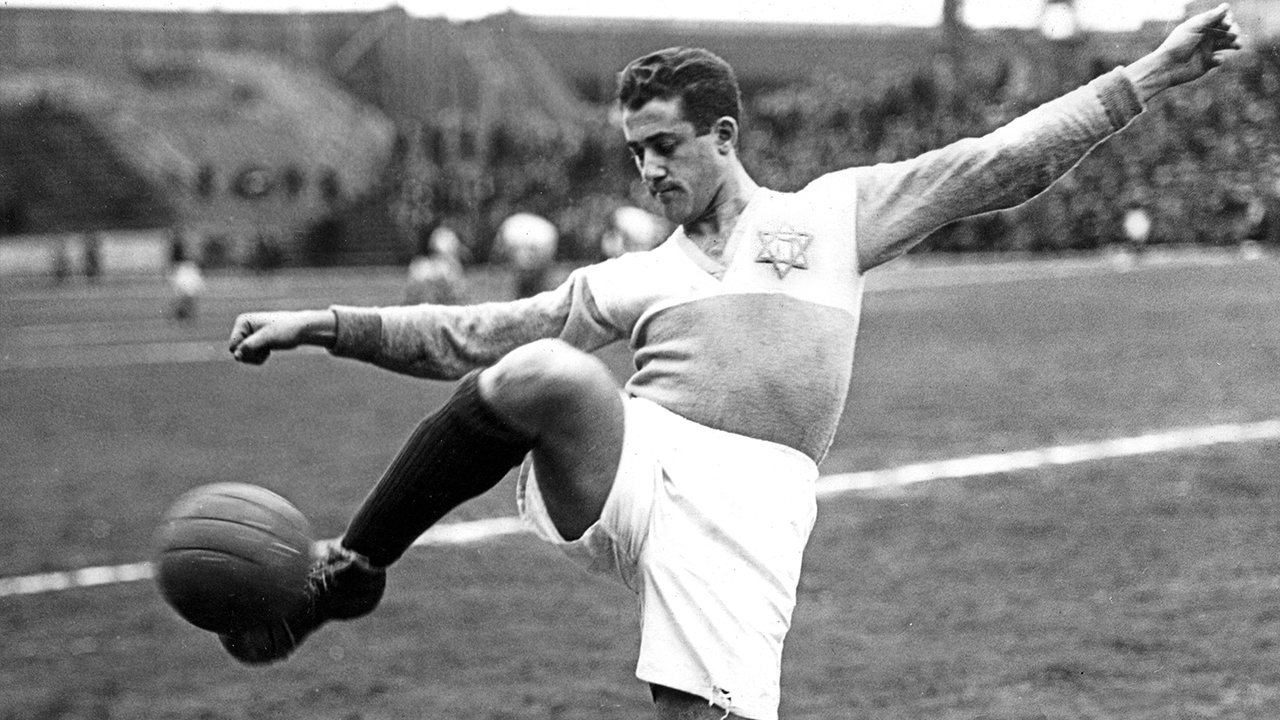 An undated photo of Jewish soccer phenom Erno Schwarz. (Forward Archive)