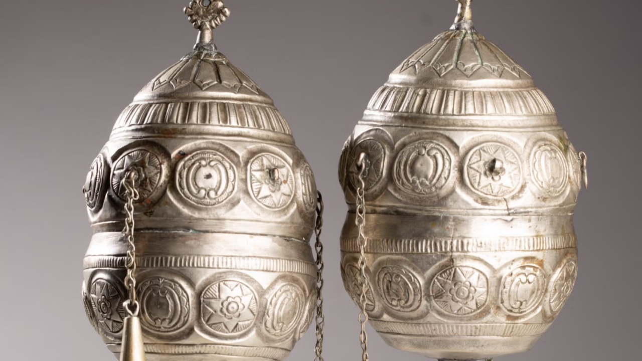 Ceremonial finials