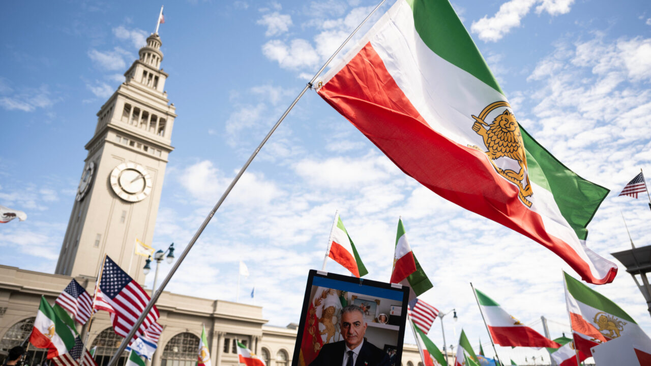 Iranian flag, photo of Reza Pahlavi