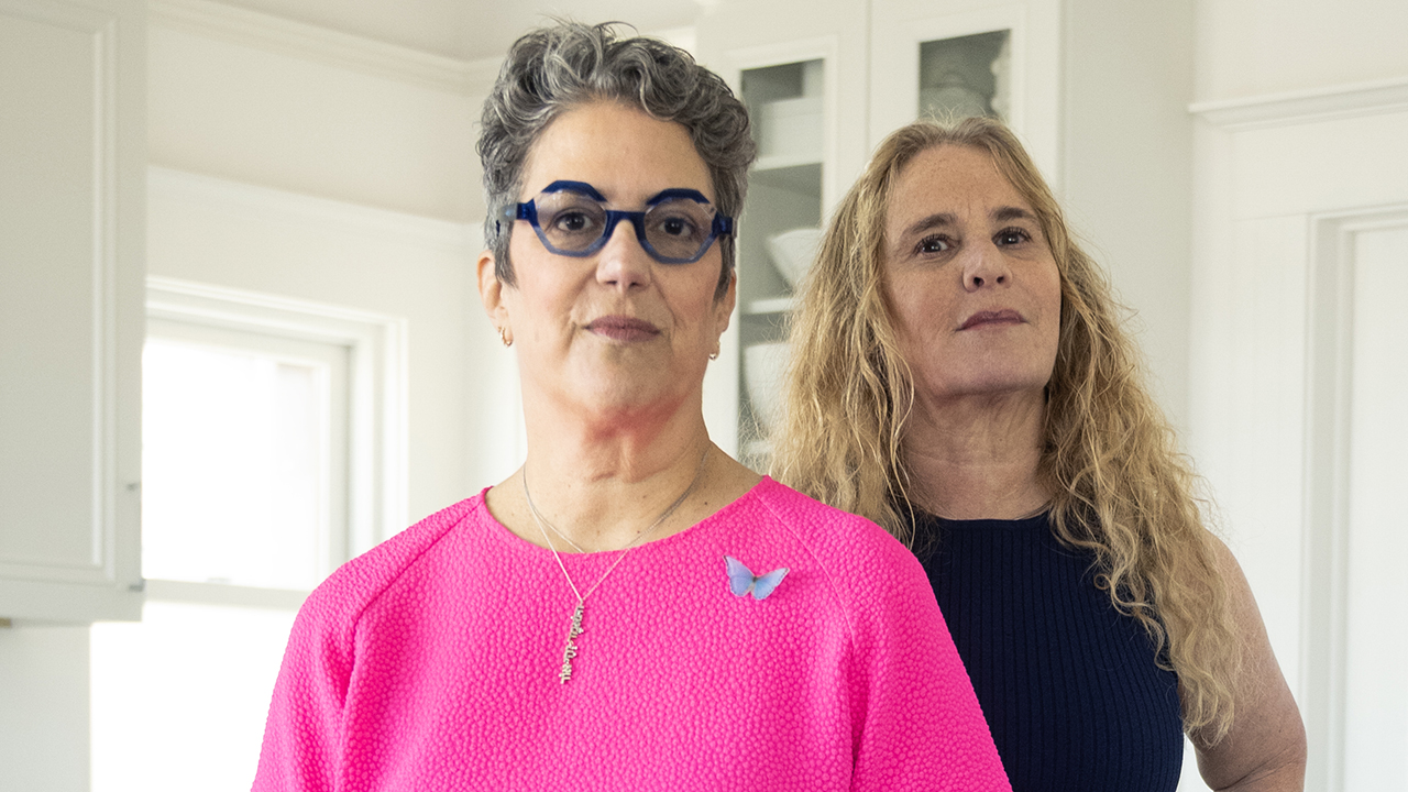 Jan Reicher (left) and Debbie Findling are encouraging Wexner Heritage Program alumni to donate to organizations supporting victims of sexual violence and trafficking. (Aaron Levy-Wolins/J. Staff)