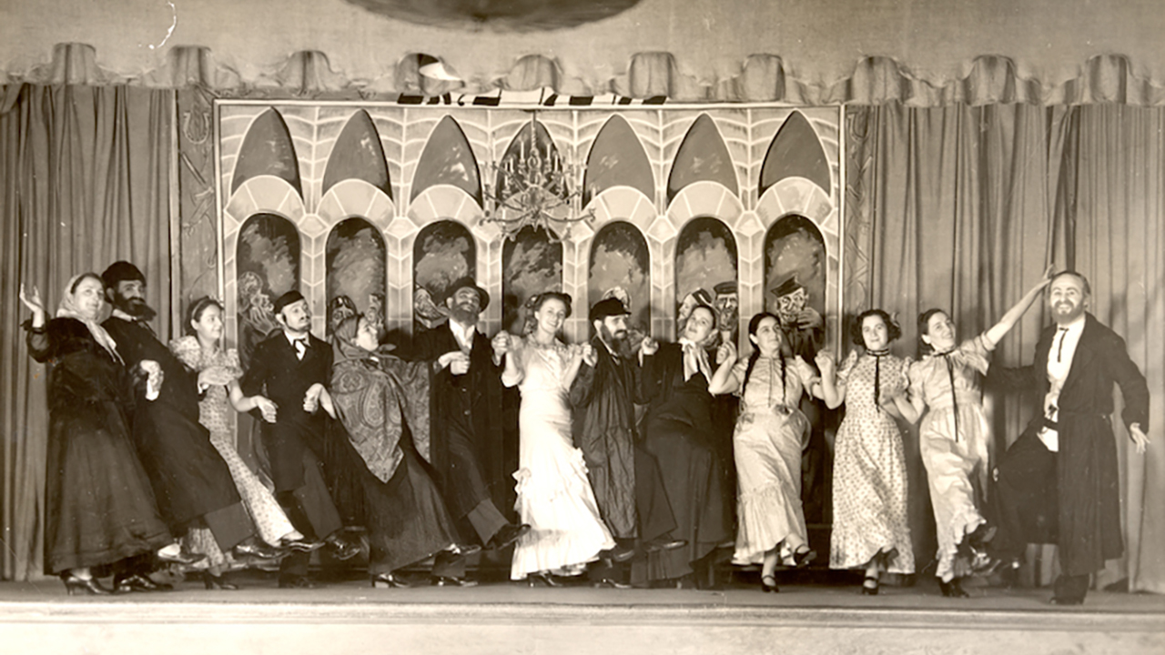 The Jewish Folk Chorus, which turns 100 years old this year, performs at the Alcazar Theatre in San Francisco, May 14, 1939. (Courtesy)