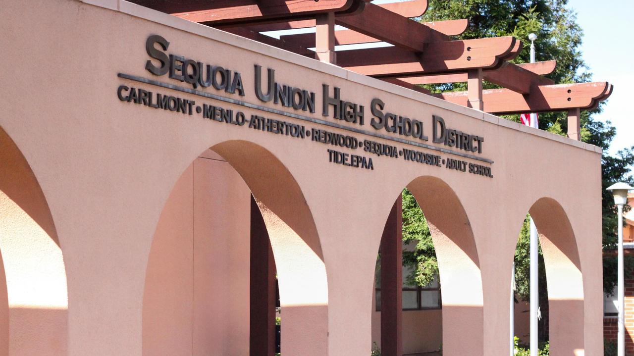 The SUHSD main office in Redwood City. (Ardenmachro via Wikimedia Commons, CC BY 4.0)
