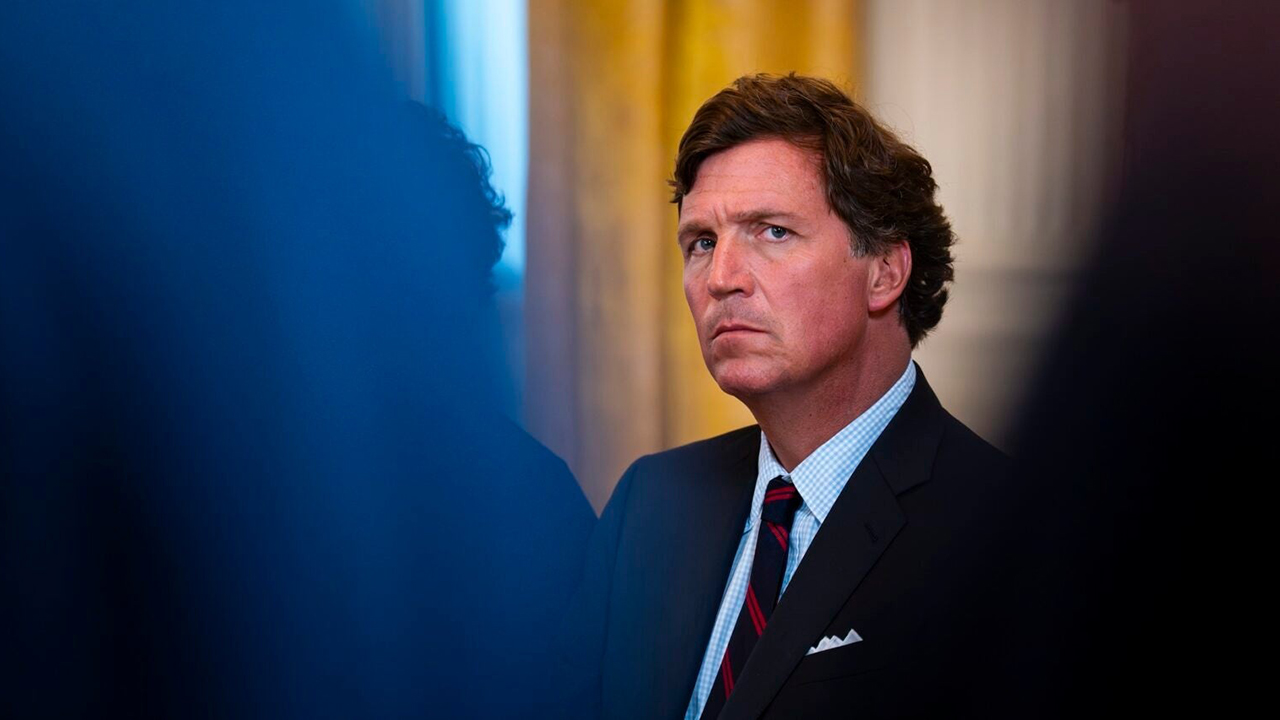 Tucker Carlson attends a meeting with oil executives in the East Room of the White House, Washington DC, Jan. 9, 2026. (Al Drago/Getty Images)