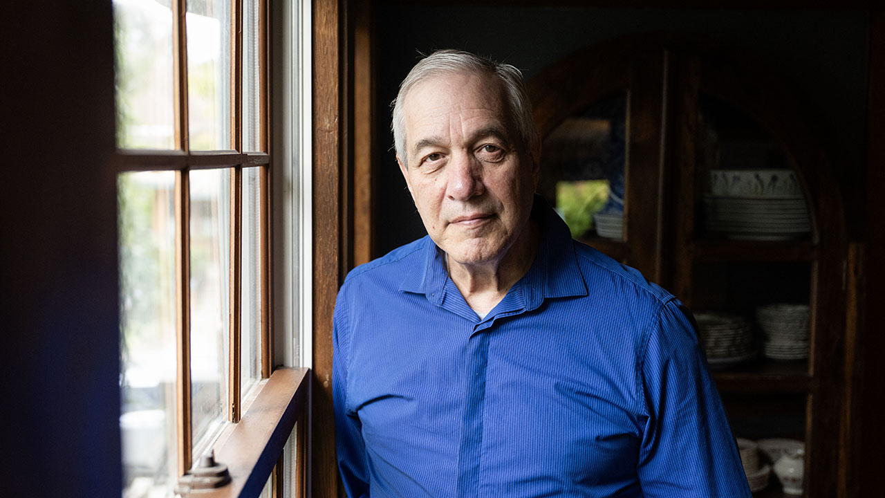 Rabbi Yoel Kahn at his home in Berkeley. (Aaron Levy-Wolins/J. Staff)